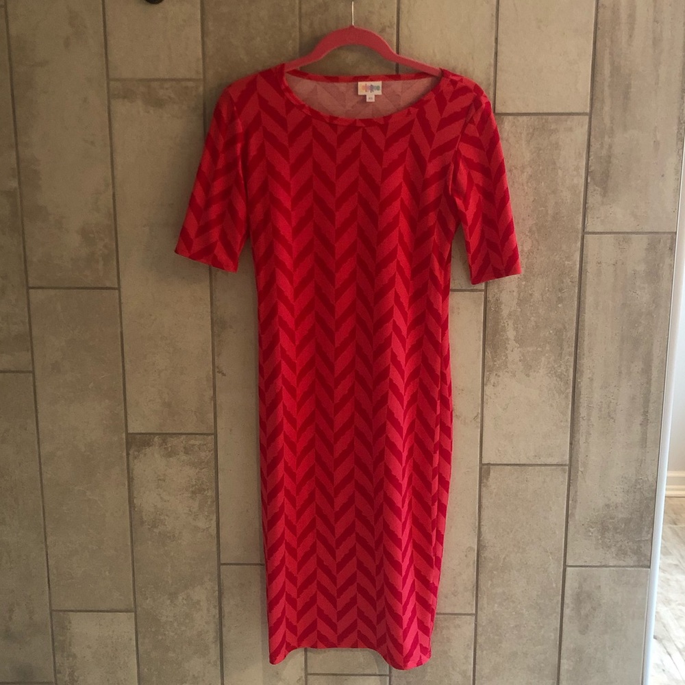 Beautiful Pink Julia by Lularoe Size XS
